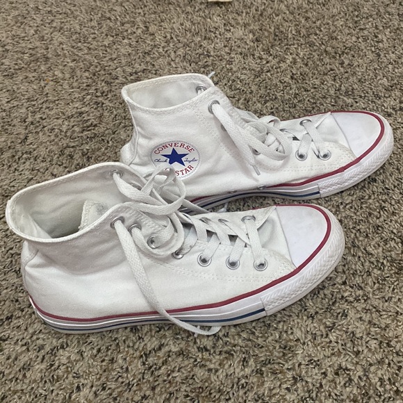 Converse - Picture 2 of 2